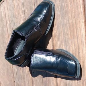 Size 4 Boys Dress shoes
